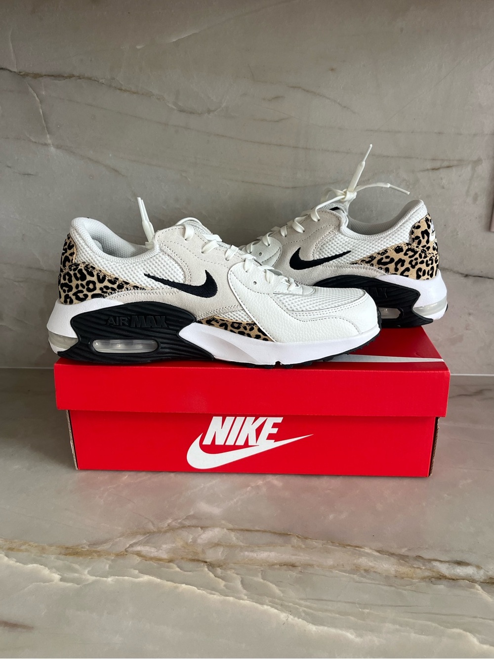 Brand-New Nike 9.5 AirMax - Picture 4 of 4